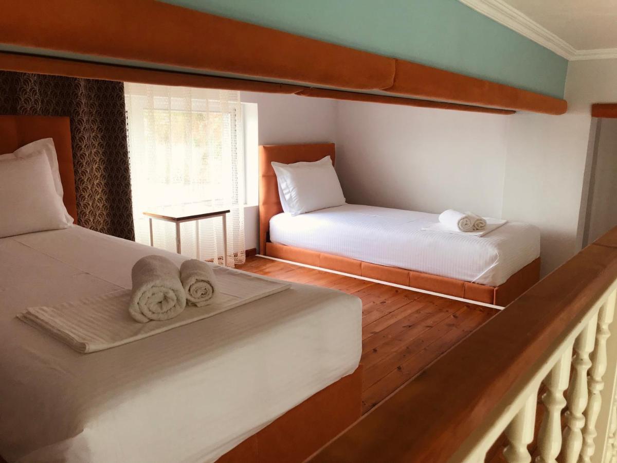 Crown Deluxe Apartments Sarandë エクステリア 写真